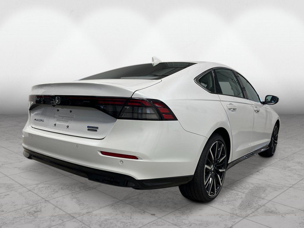 New 2026 Honda Accord Touring image 5
