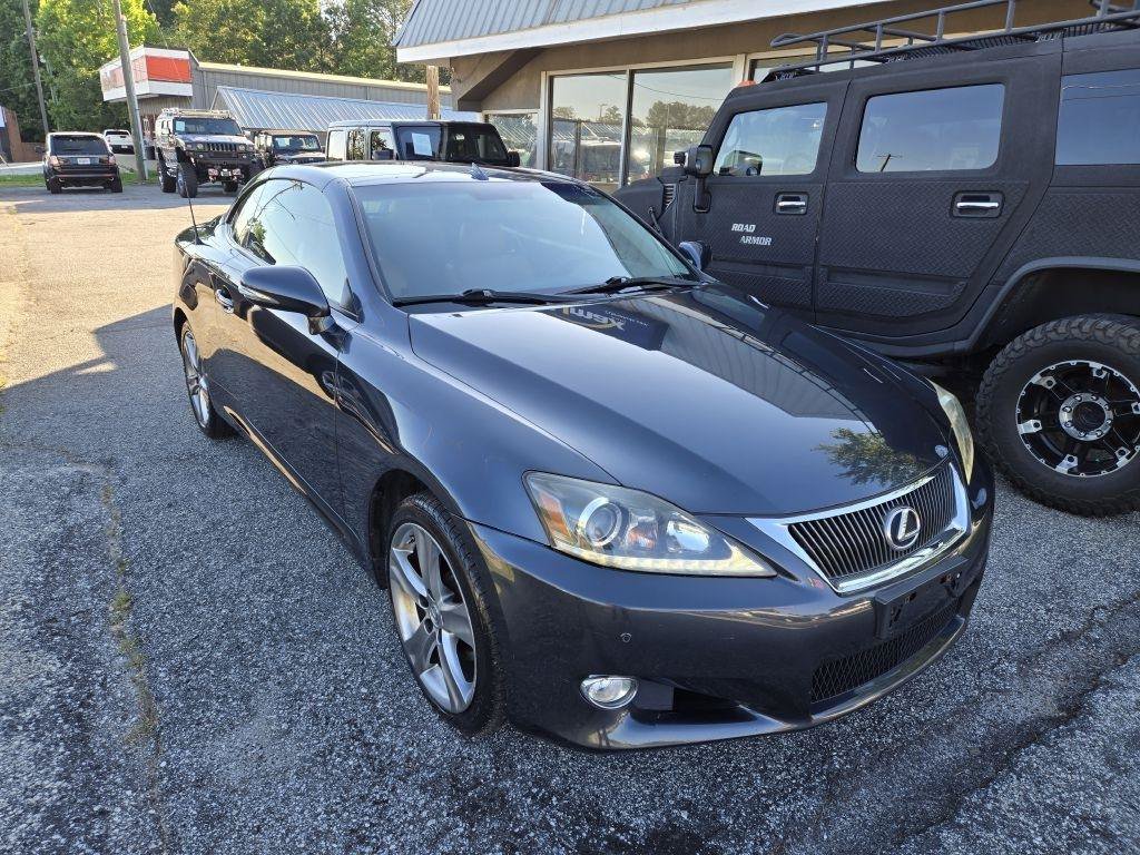 Used 2011 Lexus IS 250C w/ Luxury Pkg RWD image 2