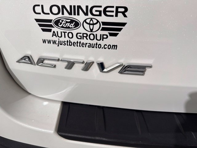 Used 2025 Ford Explorer Active w/ Active Comfort Package RWD image 8