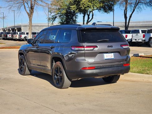 Used 2025 Jeep Grand Cherokee L Altitude image 5