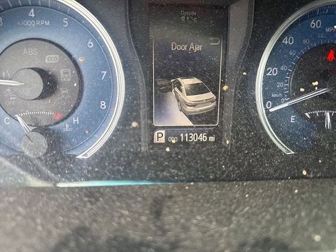 Used 2017 Toyota Camry LE image 14