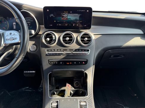Used 2020 Mercedes-Benz GLC 300 image 11