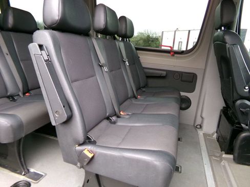 Used 2015 Mercedes-Benz Sprinter 2500 image 15