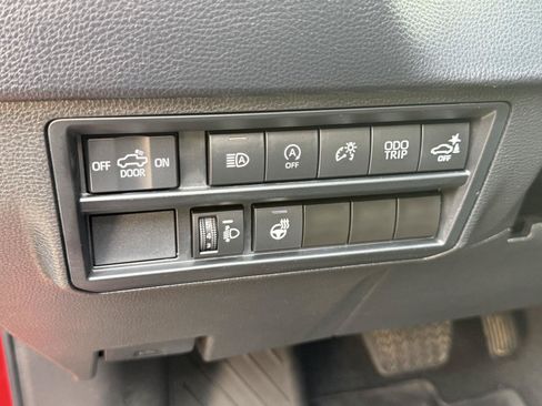 Used 2023 Toyota Tundra SR5 w/ SR5 Premium Package AWD/4WD image 27