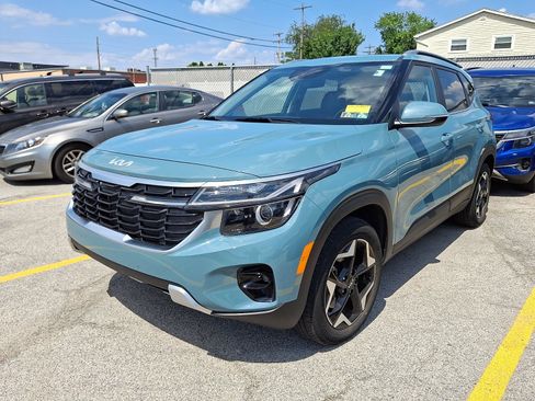 Used 2024 Kia Seltos EX AWD/4WD image 5