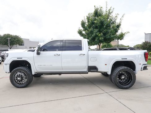 Used 2026 GMC Sierra 3500 Denali Ultimate AWD/4WD image 7