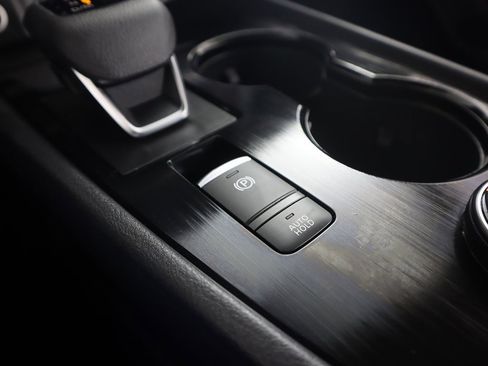 Used 2023 Nissan Rogue SV image 45