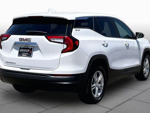 Used 2024 GMC Terrain SLE FWD image 13