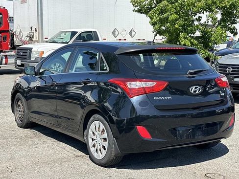 Used 2016 Hyundai Elantra GT FWD image 4