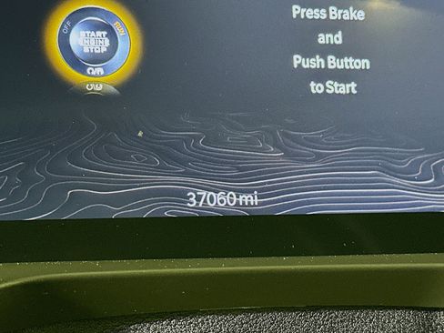 Used 2022 Jeep Grand Cherokee L Limited w/ Luxury Tech Group II image 19