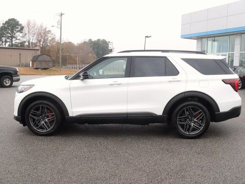 New 2026 Ford Explorer ST w/ Sun And Sound Package image 4