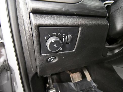Used 2021 Jeep Grand Cherokee Altitude AWD/4WD image 19