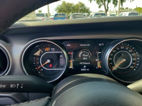 Used 2023 Jeep Wrangler Unlimited Sport AWD/4WD image 24