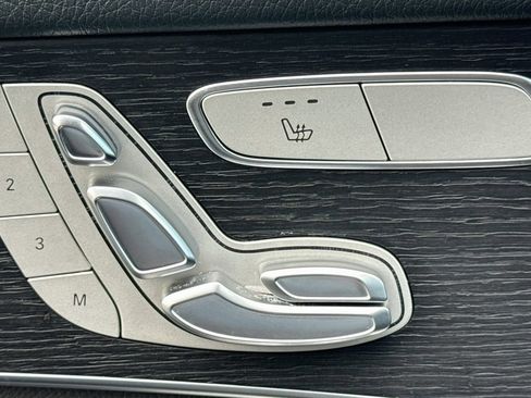 Used 2021 Mercedes-Benz GLC 300 w/ Exterior Lighting Package image 22