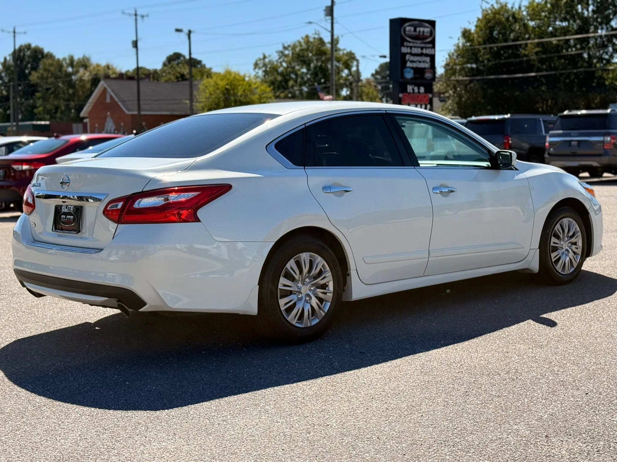 Used 2017 Nissan Altima 2.5 S w/ Power Driver Seat Package FWD image 9