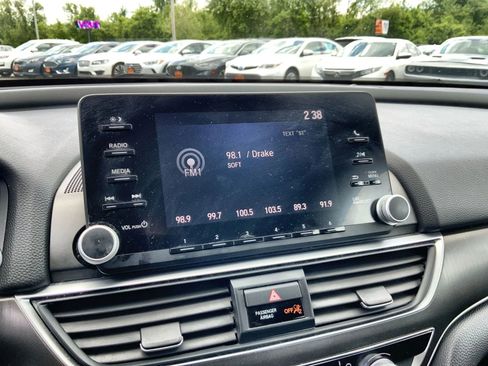 Used 2019 Honda Accord LX image 12