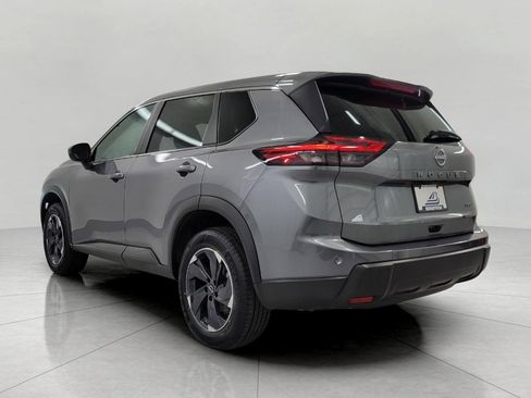 Used 2025 Nissan Rogue SV image 21