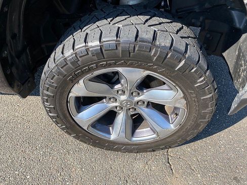 Used 2019 RAM 1500 Limited AWD/4WD image 14