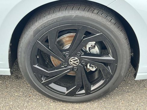 New 2026 Volkswagen Jetta SE FWD image 29