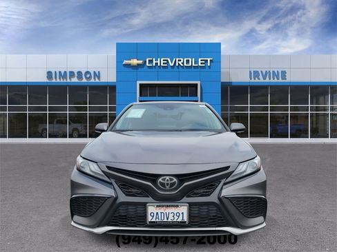 Used 2022 Toyota Camry XSE image 3