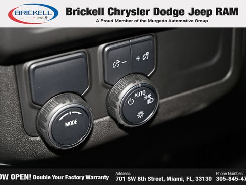Used 2023 Chevrolet Suburban RST RWD image 33