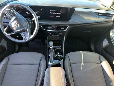 Used 2024 Buick Encore GX Preferred image 18
