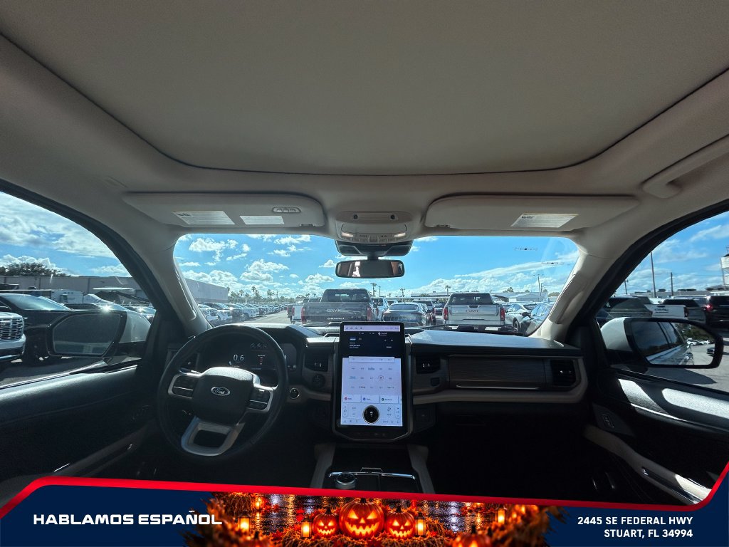 Used 2024 Ford Expedition Limited RWD image 15