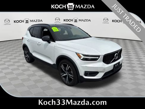 Used 2019 Volvo XC40 T5 R-Design AWD/4WD image 1