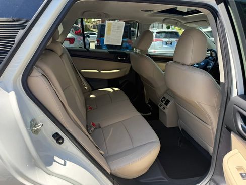 Used 2016 Subaru Outback 2.5i Limited AWD/4WD image 35