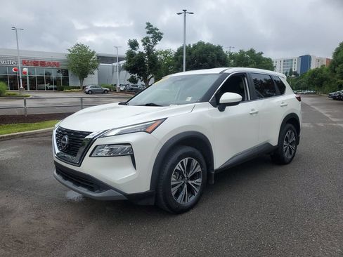 Certified 2023 Nissan Rogue SV AWD/4WD image 2