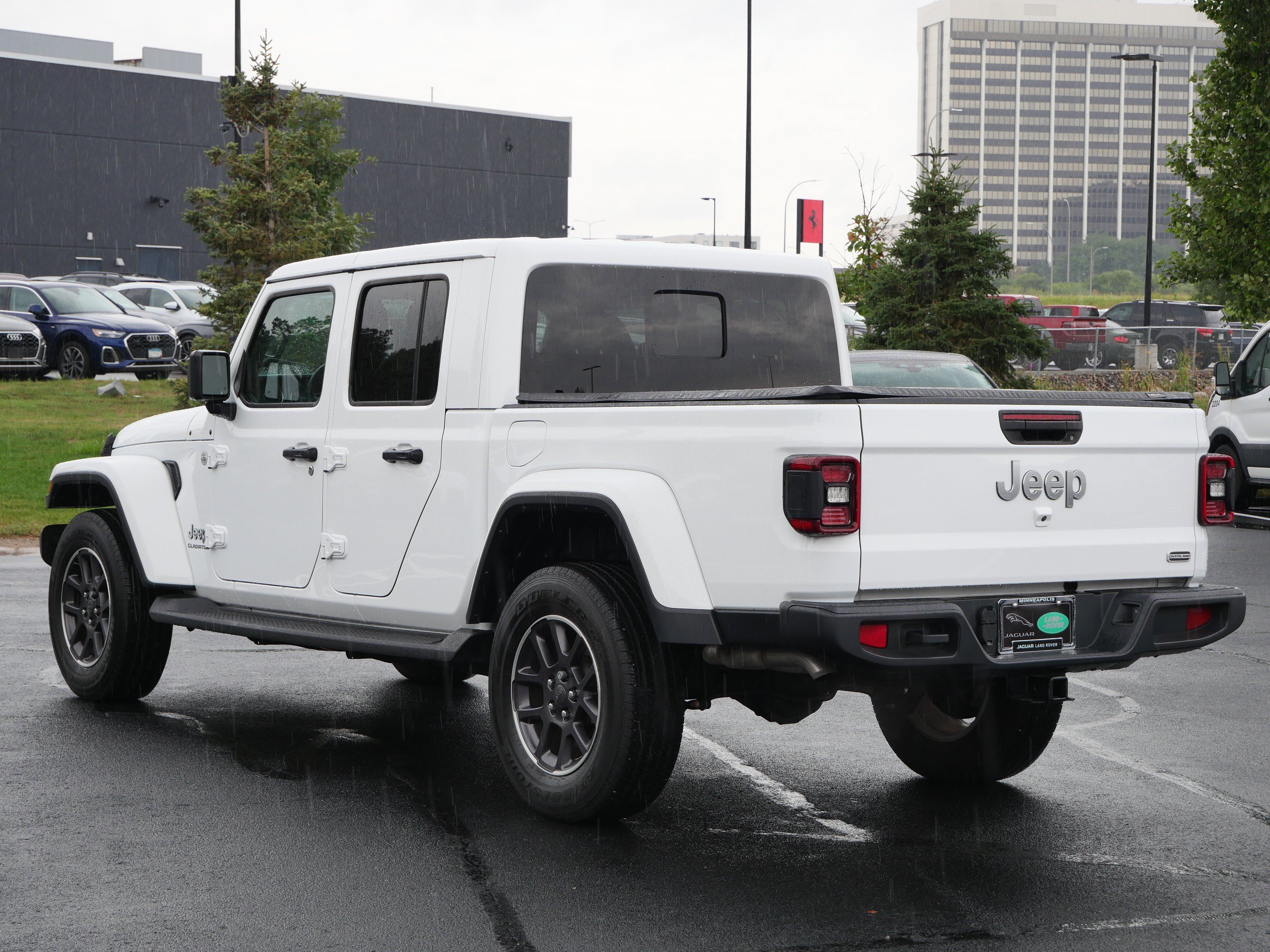 Used 2022 Jeep Gladiator Overland w/ Popular Equipment Package AWD/4WD image 3
