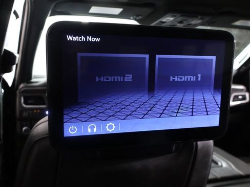 Used 2023 GMC Yukon XL AT4 image 41