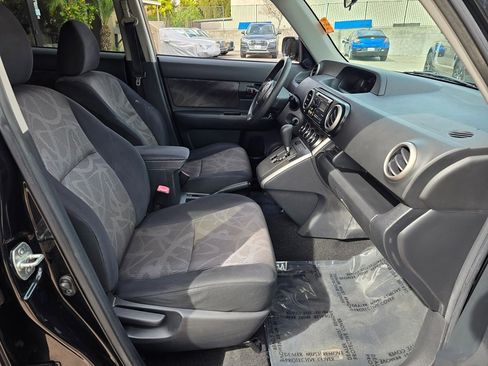 Used 2013 Scion xB image 16