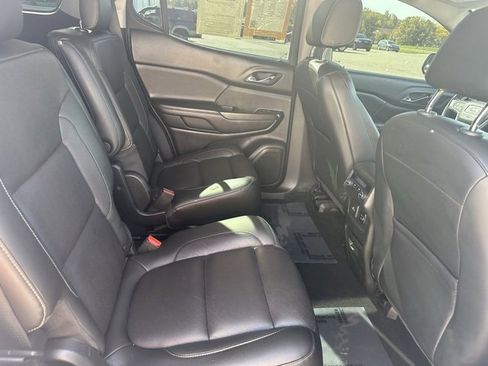Used 2017 GMC Acadia SLT image 17