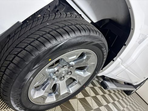Used 2020 RAM 1500 Lone Star AWD/4WD image 34