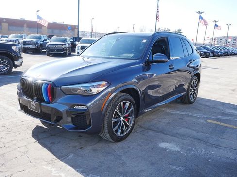 Used 2021 BMW X5 M50i w/ Dynamic Handling Package image 4
