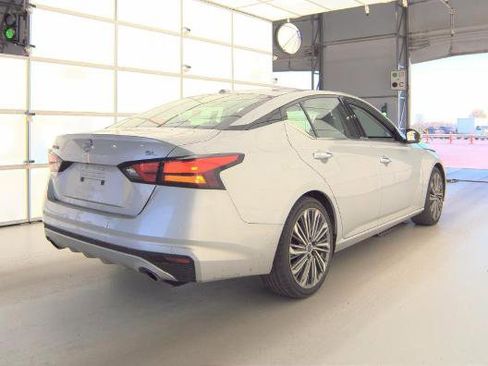 Used 2023 Nissan Altima 2.5 SL FWD image 7