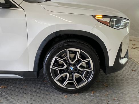 Used 2025 BMW X1 xDrive28i w/ Premium Package image 10