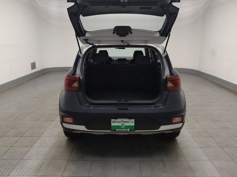 Used 2021 Hyundai Venue FWD image 29