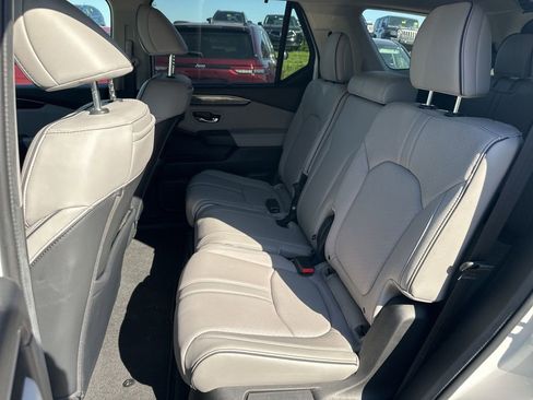 Used 2024 Honda Pilot Elite image 16