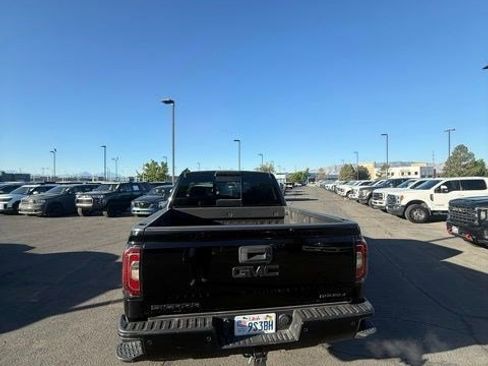 Used 2017 GMC Sierra 1500 Denali AWD/4WD image 7