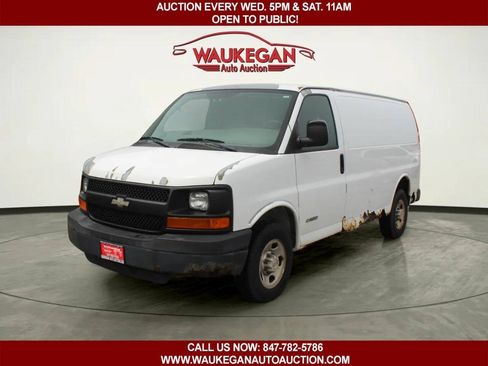 Used 2005 Chevrolet Express 2500 RWD image 1