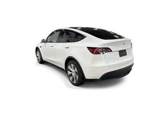 Certified 2021 Tesla Model Y Long Range AWD/4WD image 4