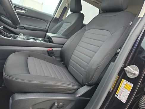 Used 2020 Ford Edge SE w/ Cargo Accessory Package FWD image 18
