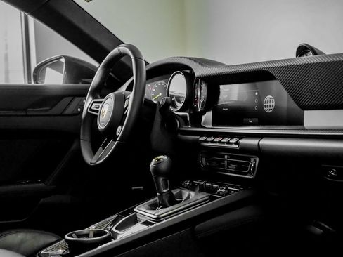 Certified 2024 Porsche 911 GT3 RWD image 25