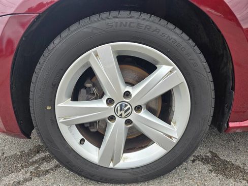 Used 2015 Volkswagen Passat 1.8T Limited Edition image 30