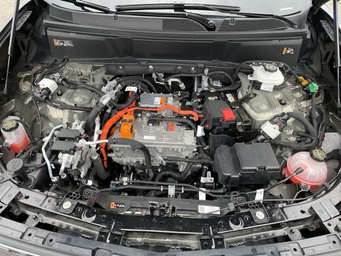 Used 2026 Cadillac Vistiq Sport w/ LPO, Floor Liner Package AWD/4WD image 37