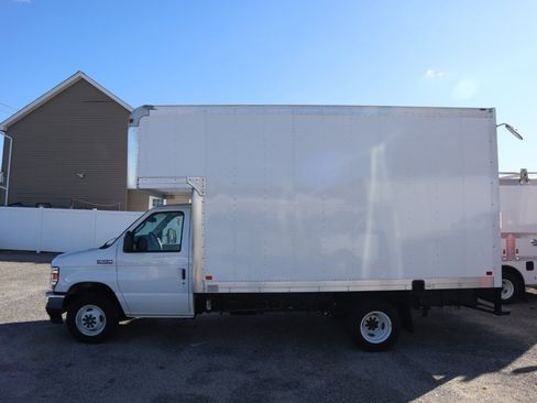 New 2026 Ford E-450 and Econoline 450 Super Duty w/ Power Equipment Group image 6