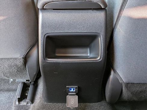 Used 2022 Toyota Corolla LE image 16