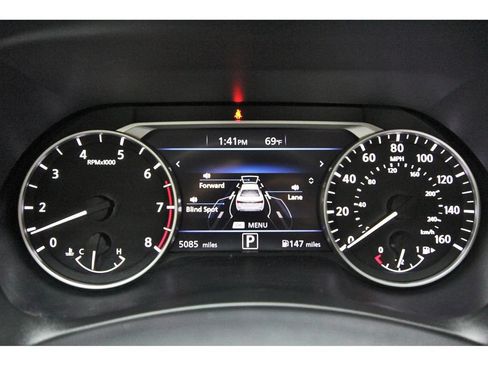 Used 2025 Nissan Sentra SV FWD image 14